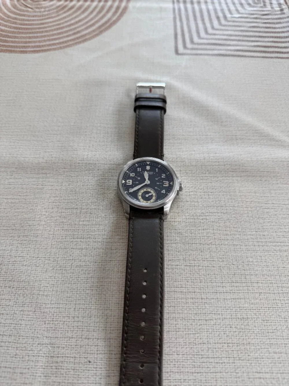 Victorinox Swiss Army Infantry Vintage Chronograph Watch Hand Winding - Picture 2 of 11